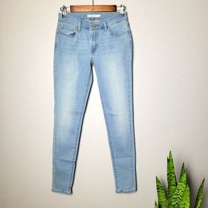 CLOSET CLEAR OUT. Levi's 710 Super Skinny Jeans 29